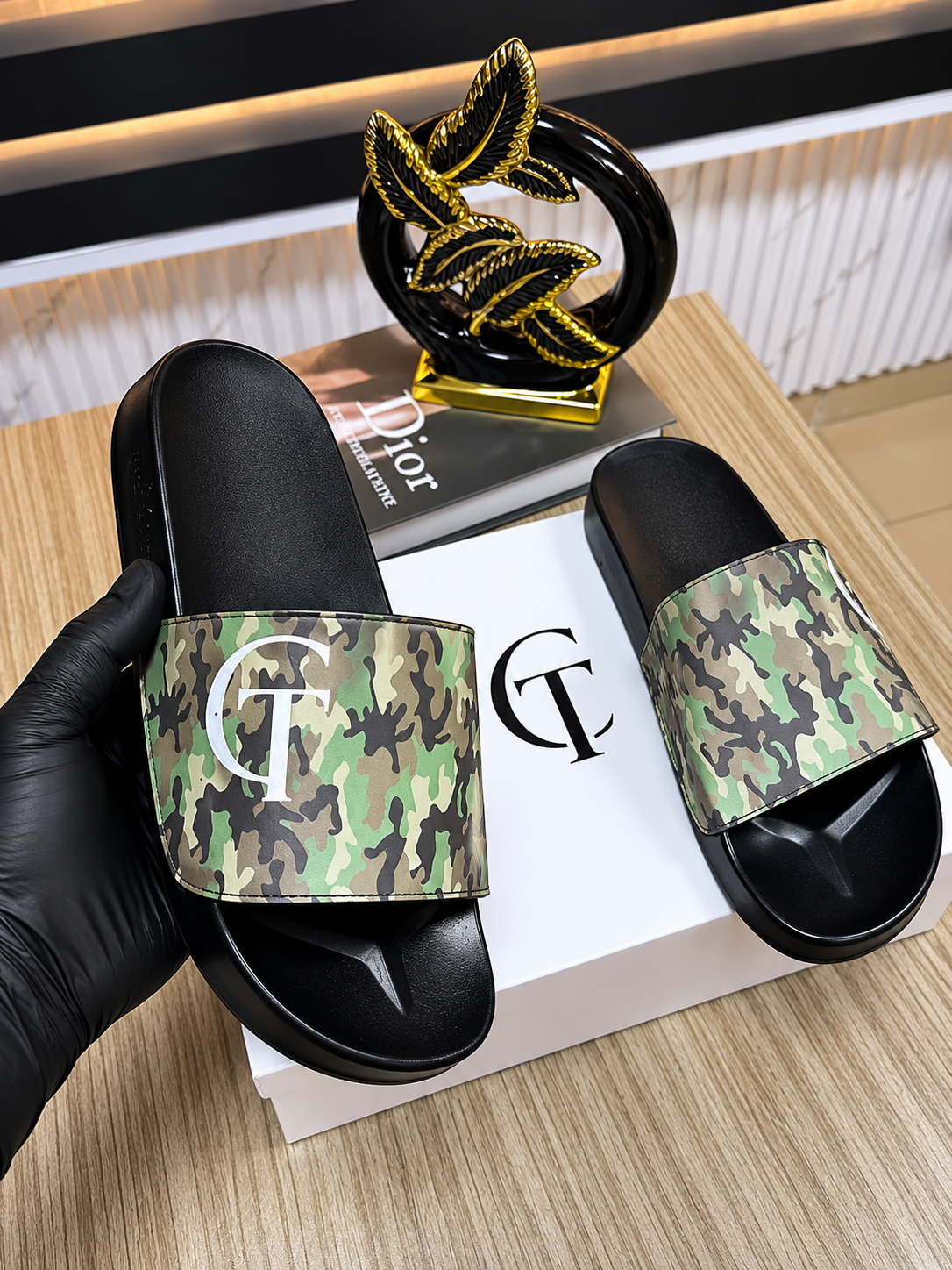 men’s camouflage slide